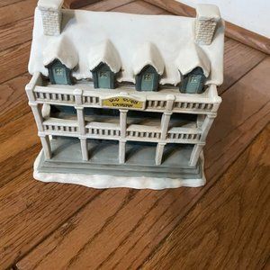Currier & Ives Old Sloan Tavern Porcelain House Museum of the City of New York